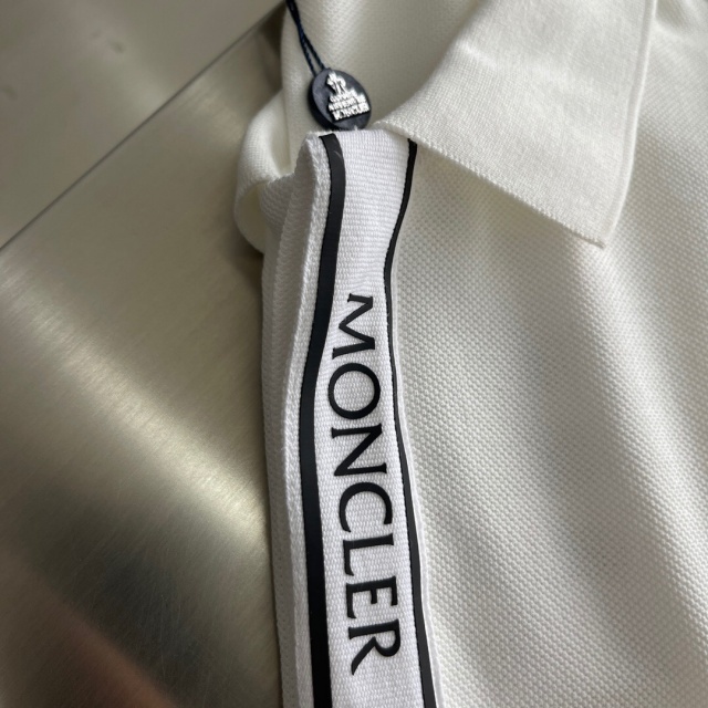 몽클레어 Moncler 남성 폴로 반팔 M03183