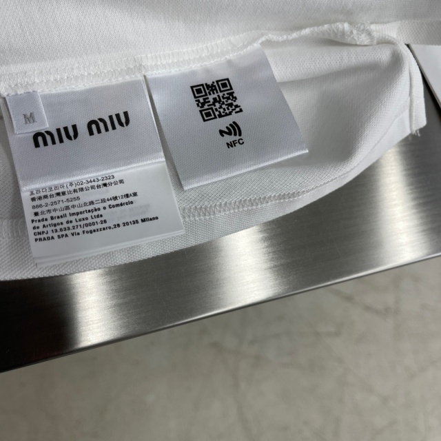 미우미우 MIUMIU 남성 폴로 반팔 MU01813