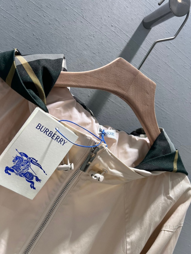 버버리 BURBERRY 여성 자켓 BBR4050