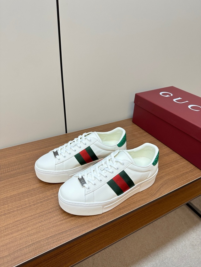 구찌 GUCCI 여성 스니커즈 G3427