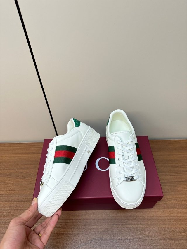 구찌 GUCCI 여성 스니커즈 G3427