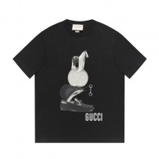 구찌 GUCCI 남성 라운드 반팔 GU5970