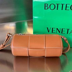 보테가 BOTTEGA VENETA 여성 숄더백  BO0931