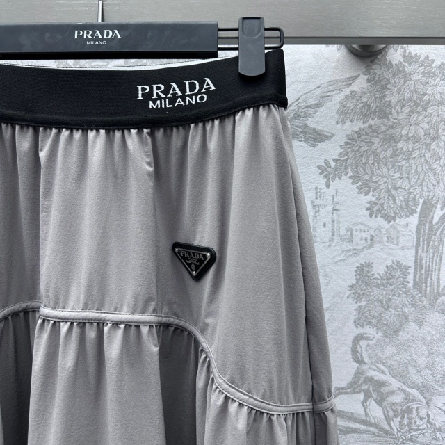 프라다 PRADA 여성 스커트 PD609