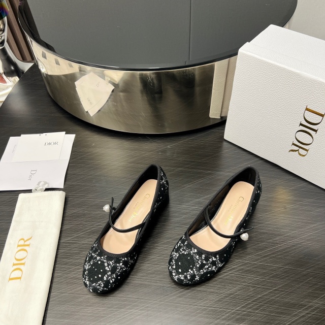 디올 DIOR 여성 펌프스 D17704