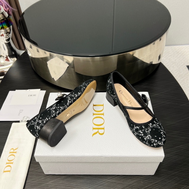 디올 DIOR 여성 펌프스 D17704