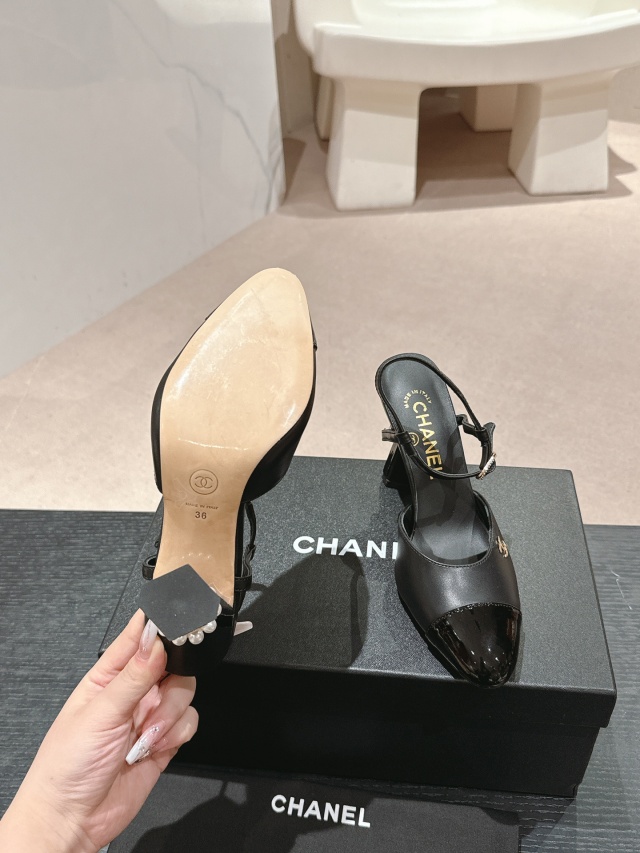 샤넬 CHANEL 여성 샌들 C01551