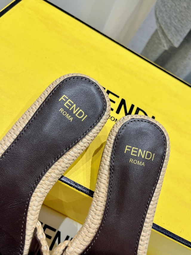 펜디 FENDI 여성 슬리퍼 F356