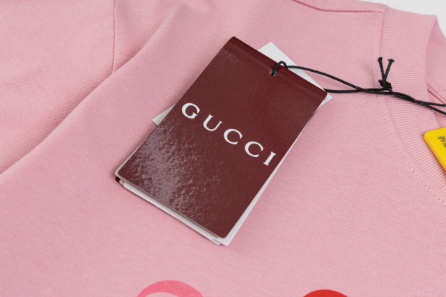 구찌 GUCCI 남성 라운드 반팔 GU5998