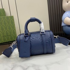 구찌 GUCCI GG 엠보스 로고 더플 토트백  725292 GU1238