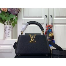 루이비통 LOUIS VUITTON 카퓌신 이스트 웨스트 M24671