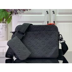 루이비통 LOUIS VUITTON 트리오 메신저 블랙 M46602