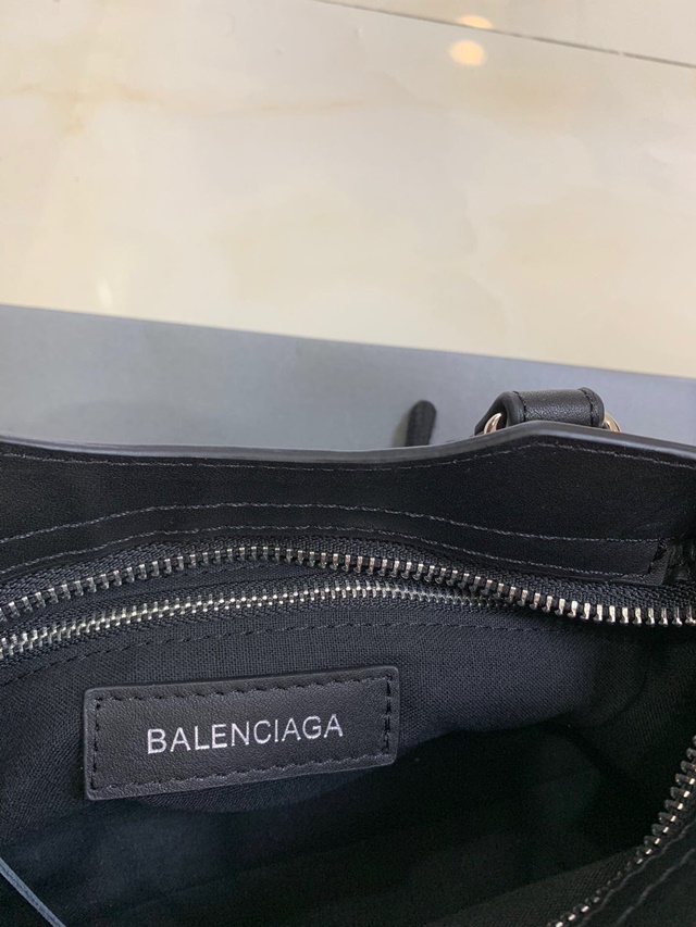 발렌시아가 Balenciaga 여성 토트백  BC0231