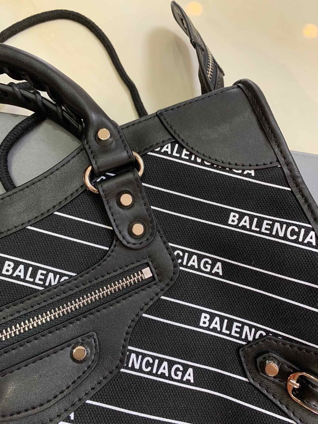 발렌시아가 Balenciaga 여성 토트백  BC0233