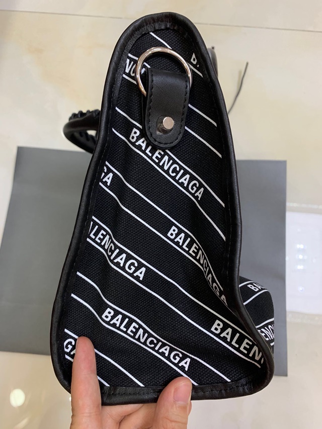 발렌시아가 Balenciaga 여성 토트백  BC0233