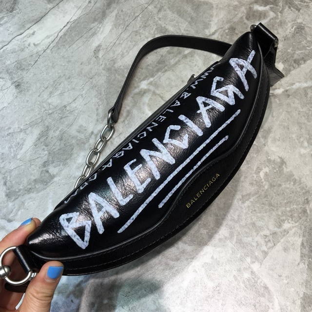 발렌시아가 Balenciaga 남여공용 벨트백  BC0234