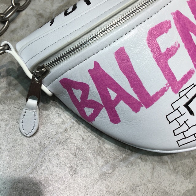 발렌시아가 Balenciaga 남여공용 벨트백  BC0235