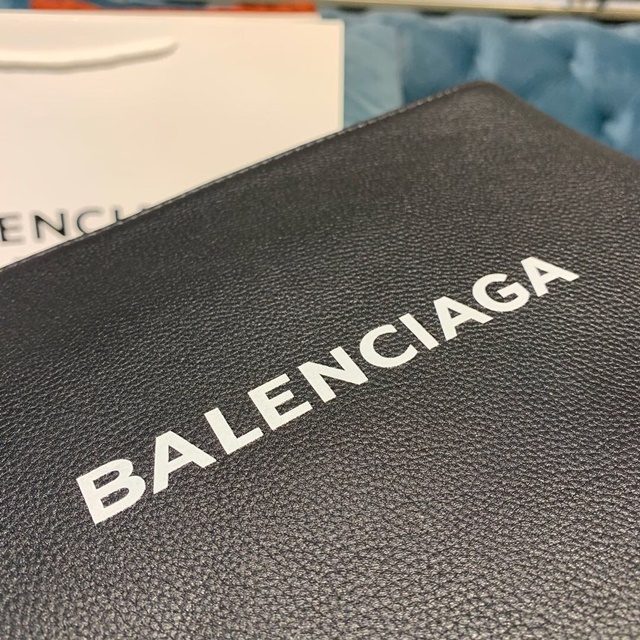 발렌시아가 Balenciaga 남여공용 클러치백  BC0254