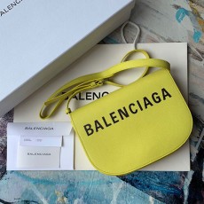 발렌시아가 Balenciaga 여성 크로스백  BC0263