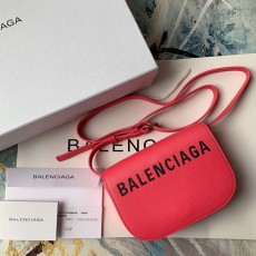 발렌시아가 Balenciaga 여성 크로스백  BC0266