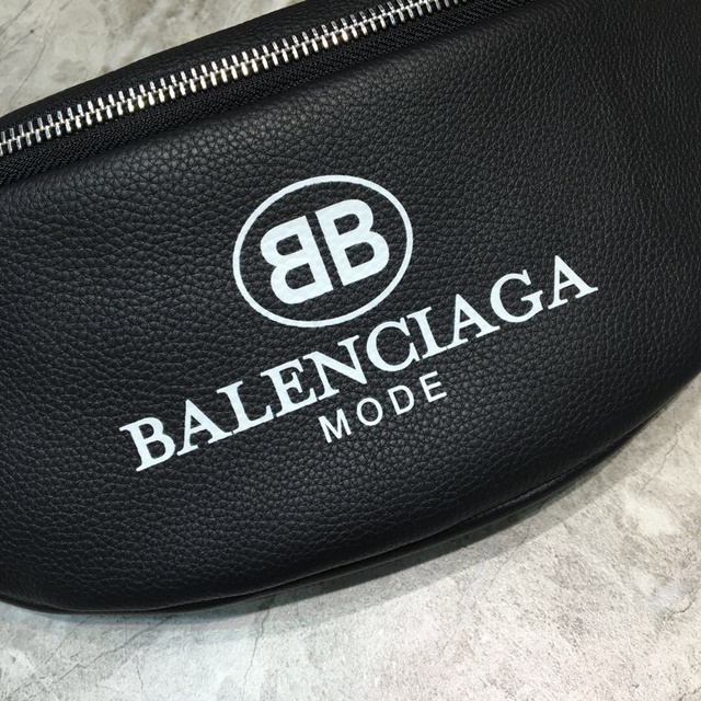 발렌시아가 Balenciaga 남여공용 벨트백  BC0273