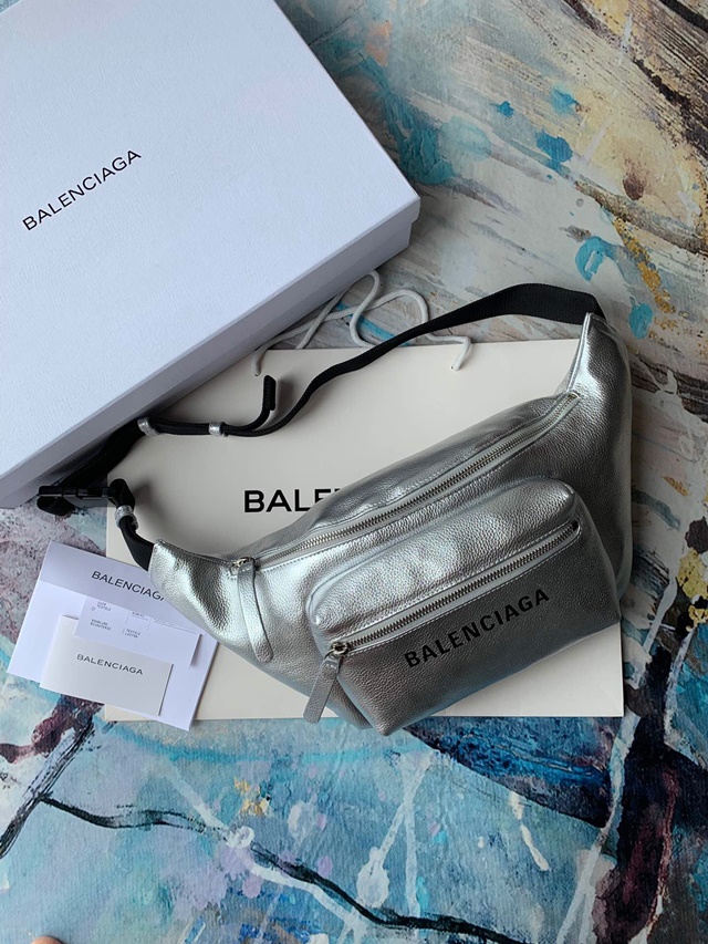 발렌시아가 Balenciaga 남여공용 벨트백  BC0274