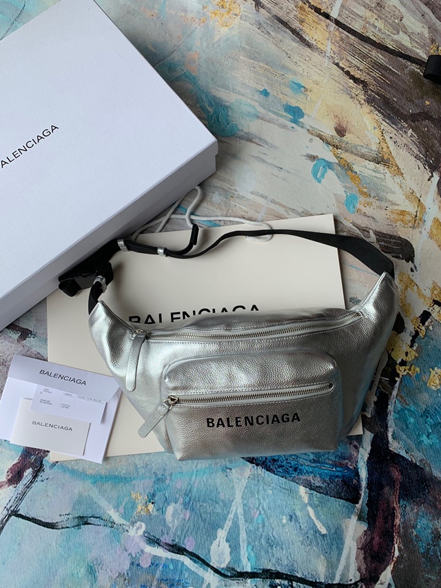 발렌시아가 Balenciaga 남여공용 벨트백  BC0274