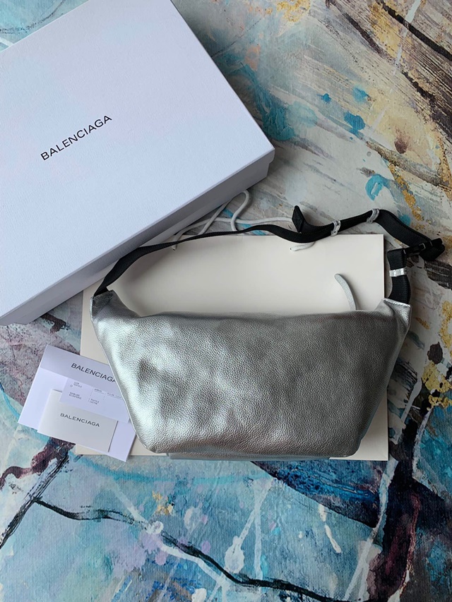 발렌시아가 Balenciaga 남여공용 벨트백  BC0274