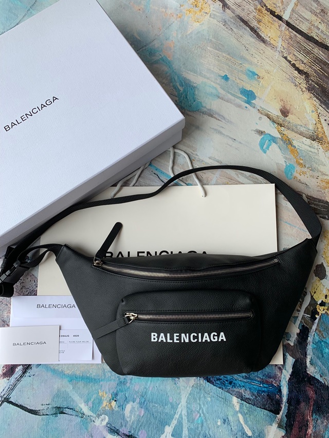 발렌시아가 Balenciaga 남여공용 벨트백  BC0275