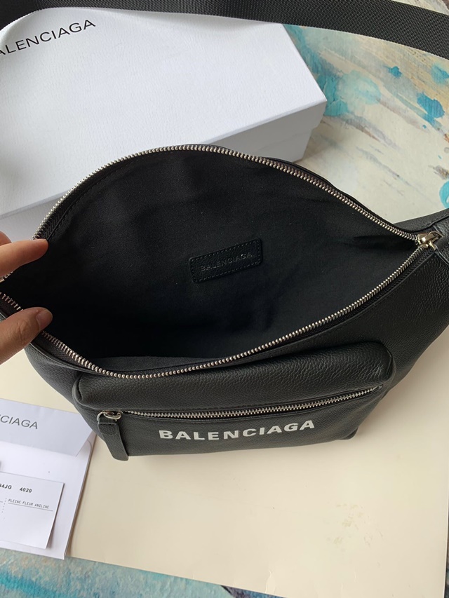 발렌시아가 Balenciaga 남여공용 벨트백  BC0275