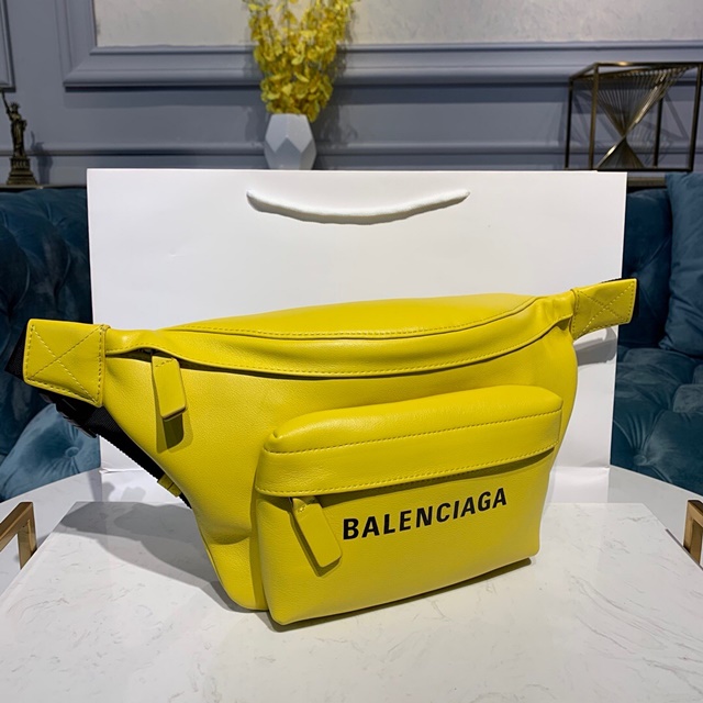 발렌시아가 Balenciaga 남여공용 벨트백  BC0277