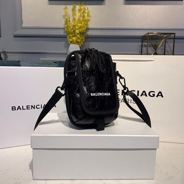 발렌시아가 Balenciaga 익스플로러 크로스바디백  BC0297