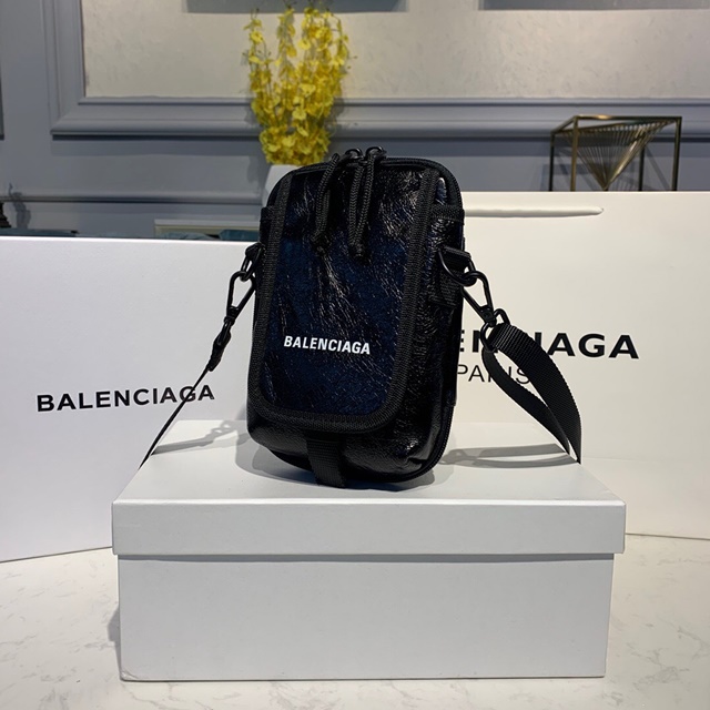 발렌시아가 Balenciaga 익스플로러 크로스바디백  BC0297