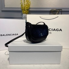 발렌시아가 Balenciaga 여성 크로스백  BC0289