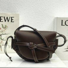 로에베 LOEWE 미니 게이트백 LW051