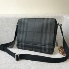 버버리 BURBERRY 체크 메신저백 BB0554