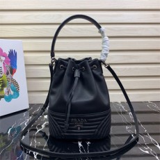 프라다 PRADA 버킷백 1BH038 PR01028