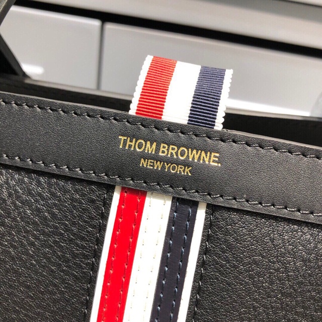 톰브라운 THOMBROWNE 남성 서류백 TW112