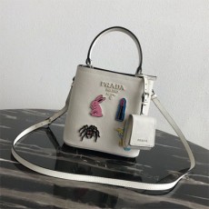 프라다 PRADA 1BA217 사피아노 파니에백 PR01202