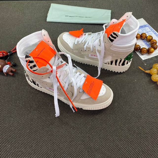 오프화이트 OFF WHITE 남여공용 하이탑 OW096