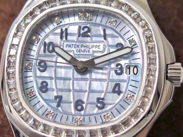 파텍필립 PATEK PHILIPPE AQUANAUT 여성용 PT029