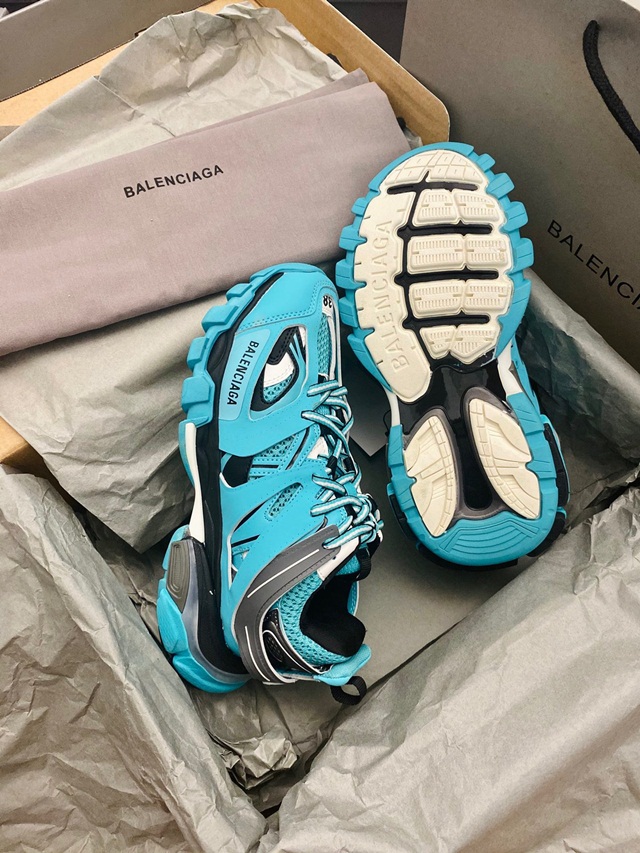 발렌시아가 Balenciaga 남여공용 트랙슈즈 BG0495