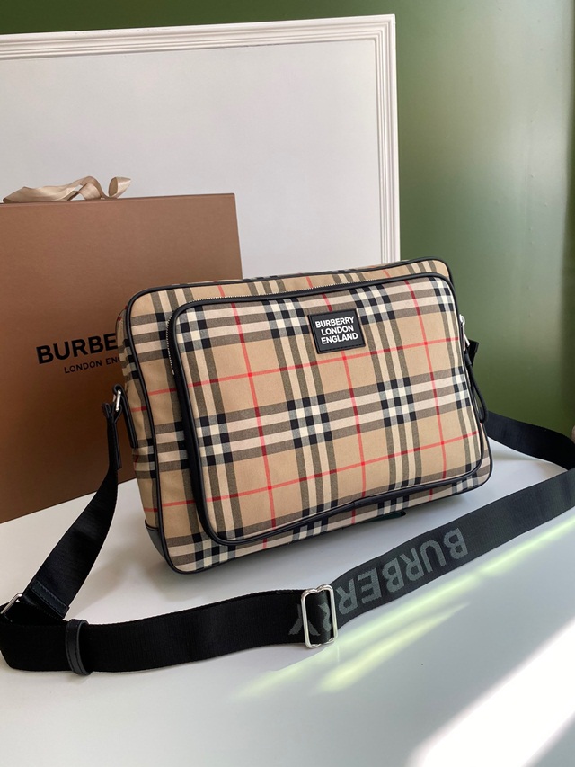 버버리 BURBERRY 남성 메신저백 BB0634