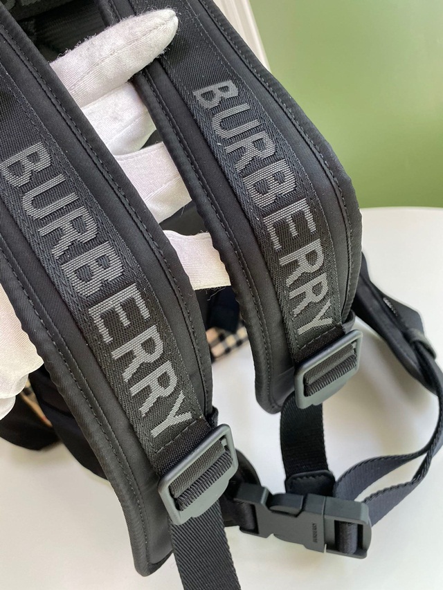 버버리 BURBERRY 남여공용 백팩 BB0649