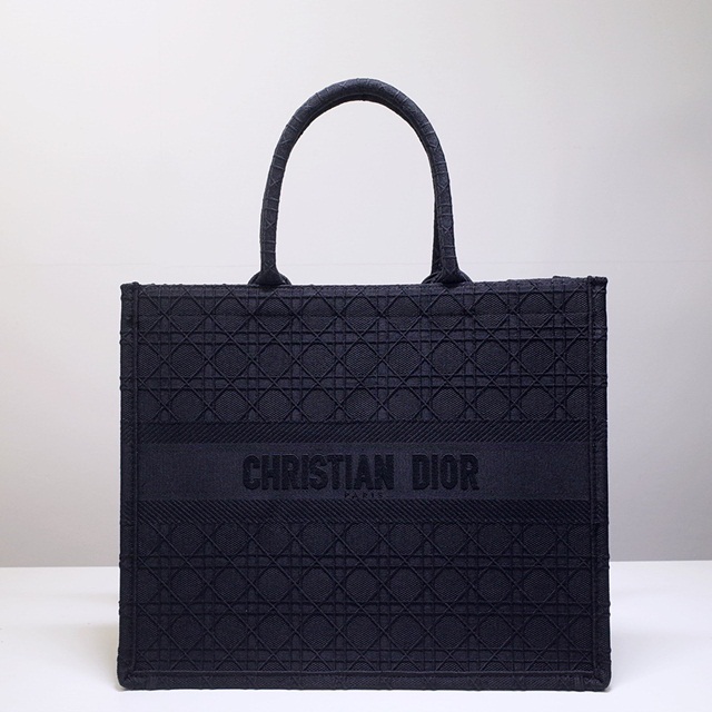 디올 DIOR 북 토트백 DR472