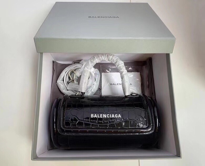 발렌시아가 Balenciaga 여성 토트백 BC0368