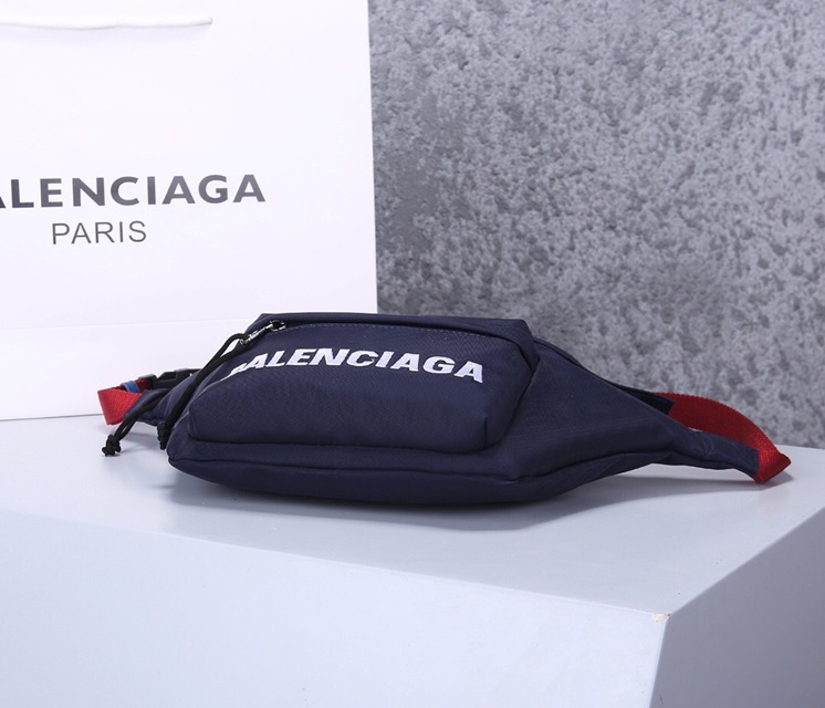 발렌시아가 Balenciaga 남여공용 벨트백  BC0379