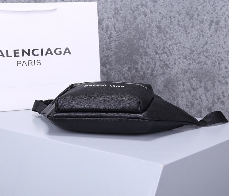 발렌시아가 Balenciaga 남여공용 벨트백 BC0383