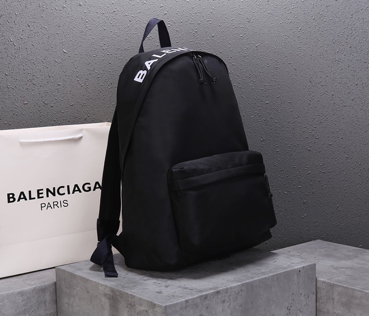 발렌시아가 Balenciaga 남여공용 백팩 BC0392