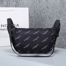 발렌시아가 Balenciaga 남여공용 벨트백 BC0380